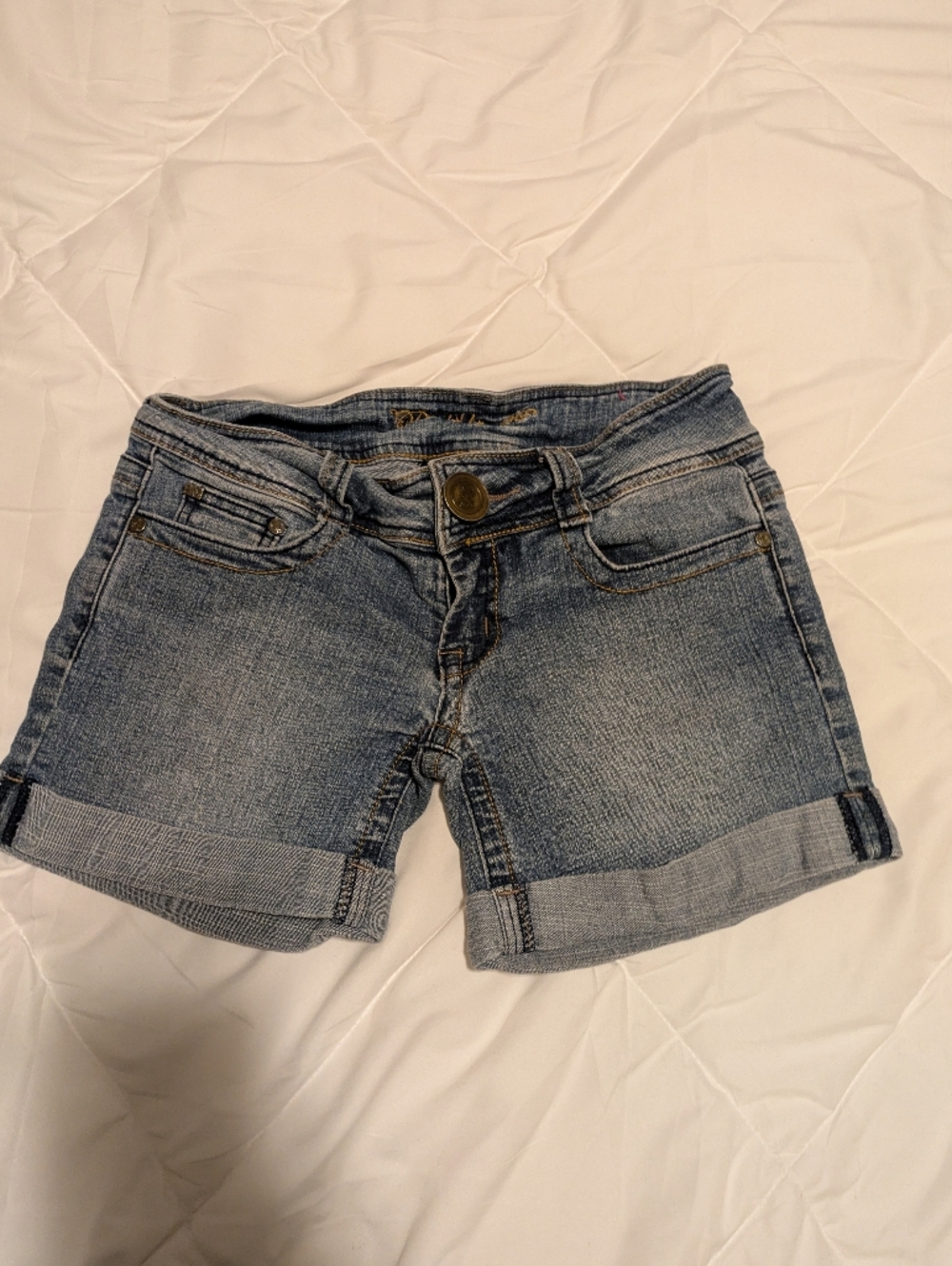 Y2K Bubblegum Light Wash Rolled Hem Denim Shorts